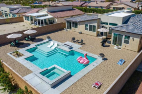 4BR Desert Paradise Saltwater Pool/Spa & View